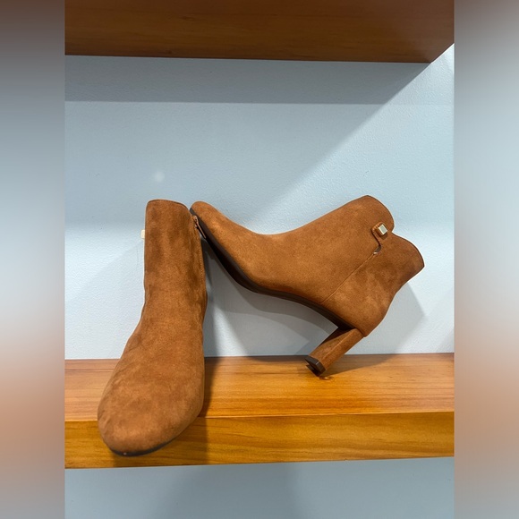 ALFANI PAAM NWOT Cognac Brown Zip Up Round Toe Padded Insole Booties SIZE 6.5 - Picture 4 of 8